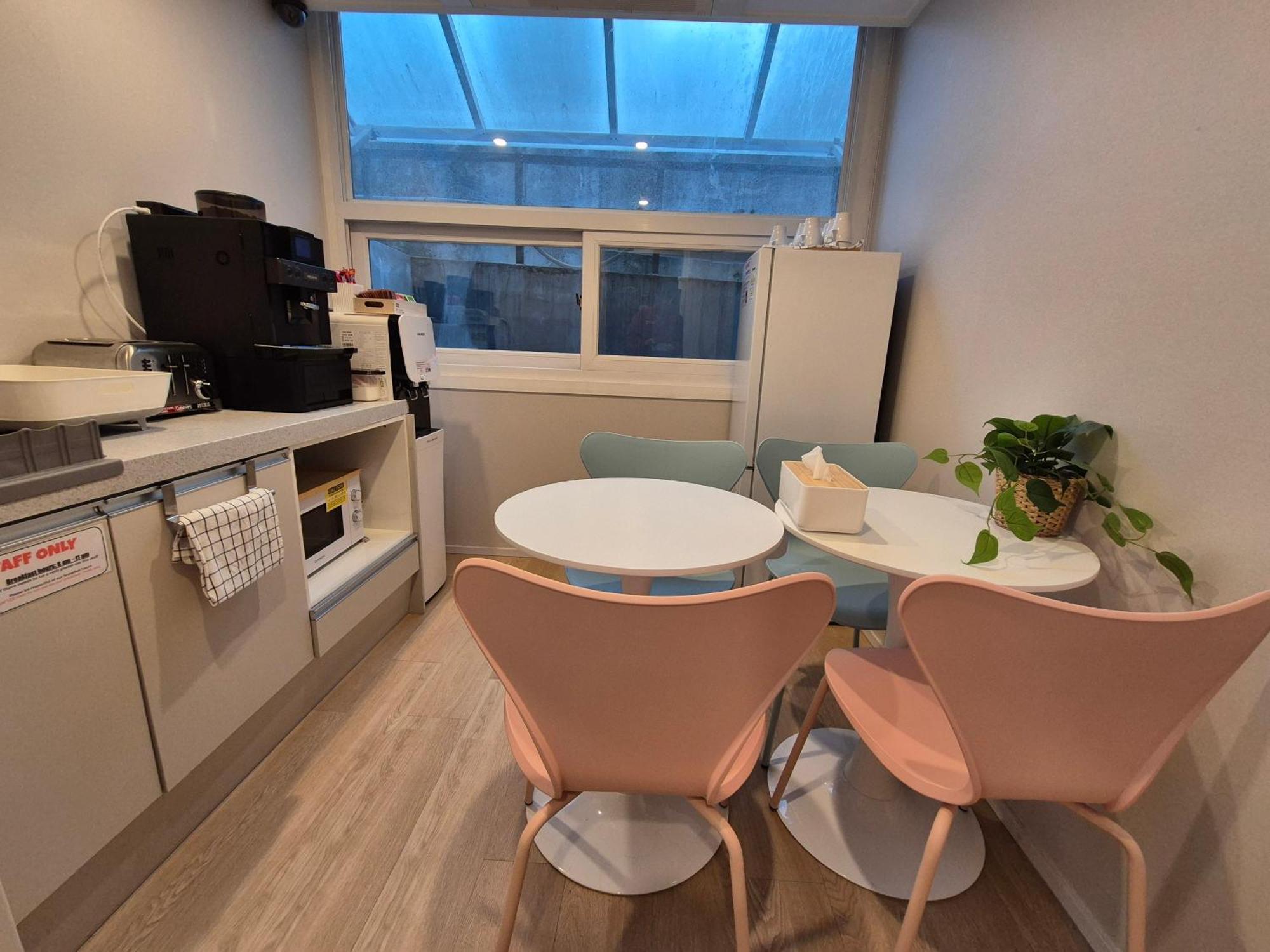 Oyo Hostel Myeongdong 6 Seoul Ngoại thất bức ảnh